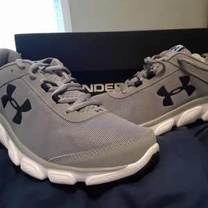 Under Armour Micro G Assert 7